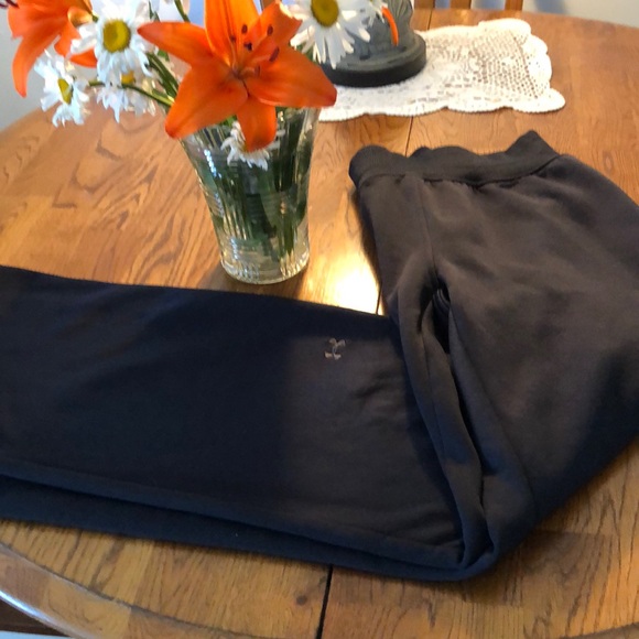 Under Armour sweat pants - Picture 1 of 4